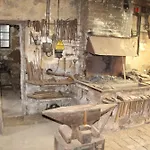 Zur Alten Schmiede Mit Museum アパート *