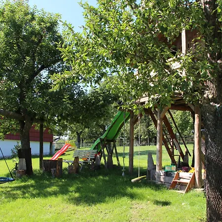 Zur Alten Schmiede Mit Museum * Ruestungen