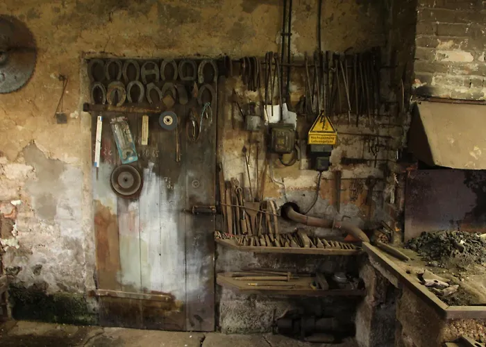 Appartement Zur Alten Schmiede Mit Museum Ruestungen